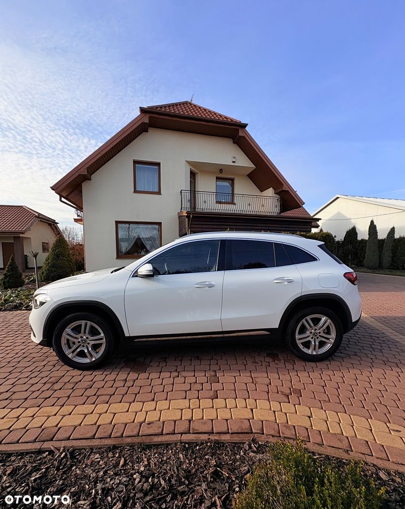Mercedes-Benz GLA 250 8G-DCT Progressive - 4