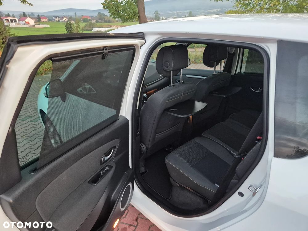Renault Scenic 1.6 16V 110 Dynamique - 28