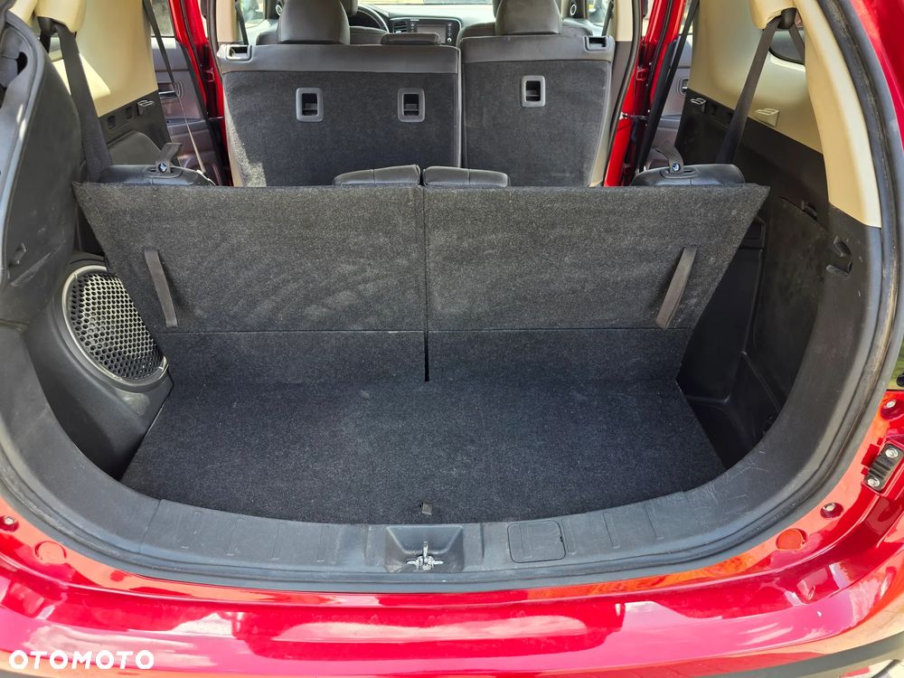 Mitsubishi Outlander - 24