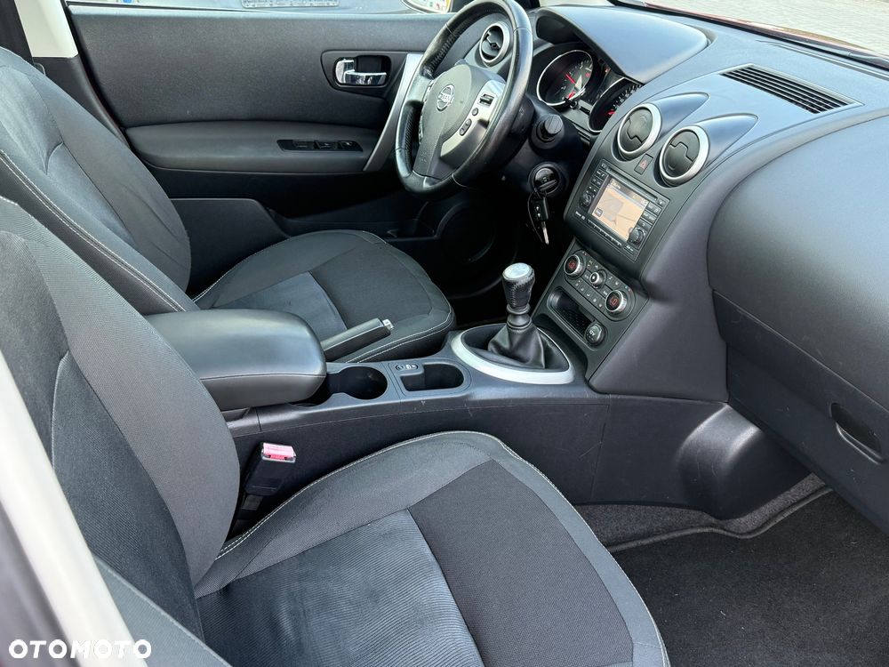 Nissan Qashqai - 13