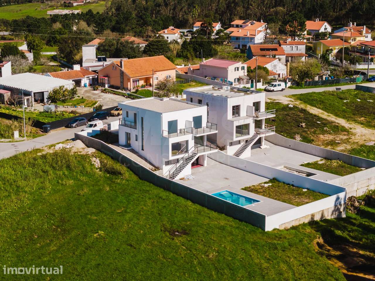 Moradia T3+1 | Piscina | Garagem | Caldas da Rainha - Grande imagem: 3/50
