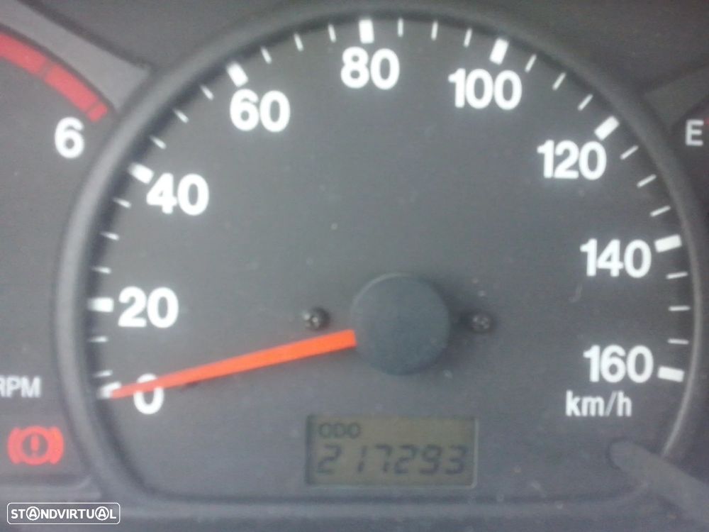 Suzuki Grand Vitara Metal Top 2.0 TDi - 5