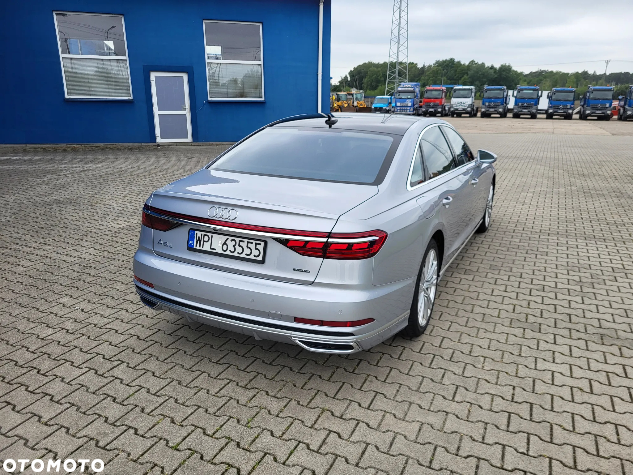 Audi A8 - 35