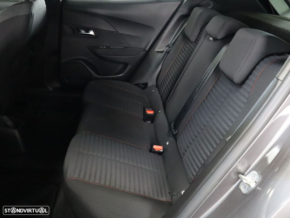 Peugeot 2008 1.2 PureTech Active - 9