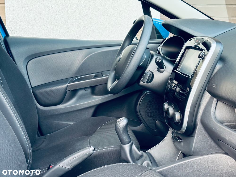 Renault Clio - 21