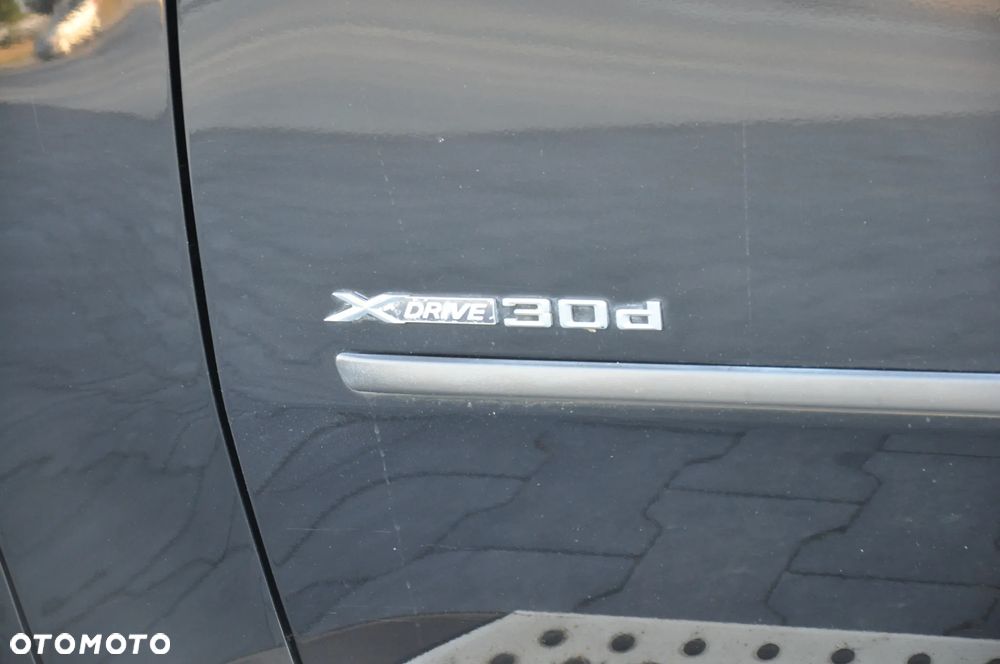 BMW X5 xDrive30d Edition 10 Jahre - 31