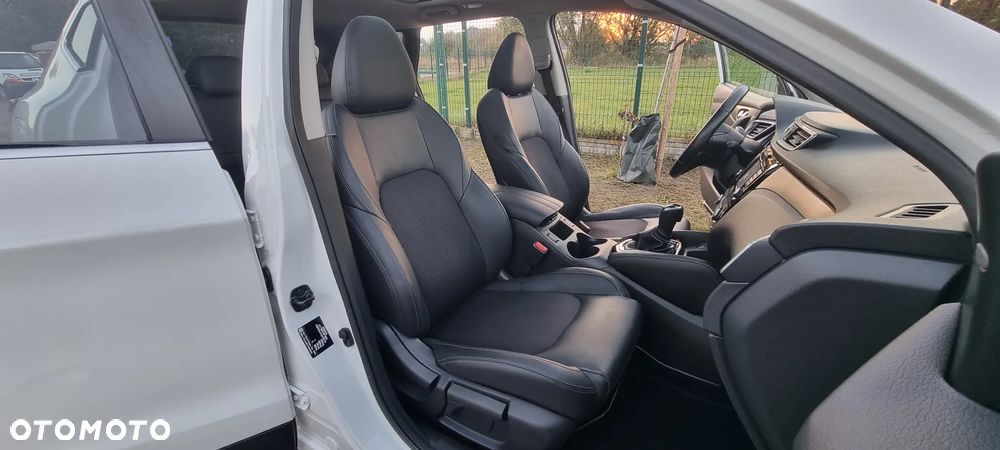 Nissan Qashqai 1.2 DIG-T Xtronic TEKNA+ - 21