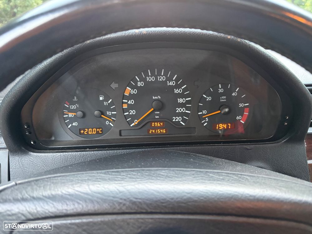 Mercedes-Benz C 220 D Classic - 14