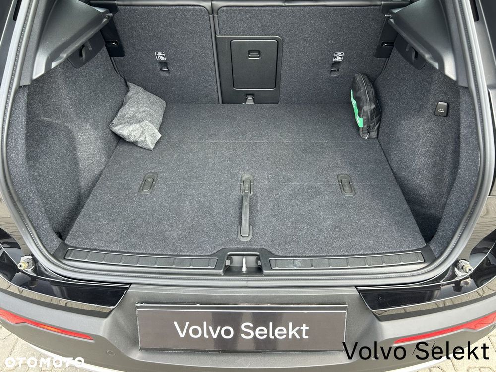 Volvo XC 40 - 24