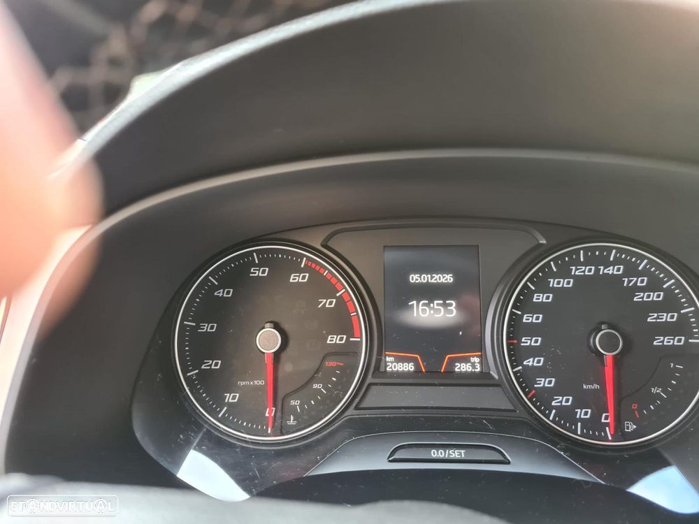 SEAT Leon 1.0 ETSI Style DSG - 4