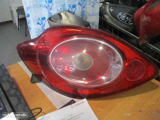 Farol Tras Stop2826 FORD KA 2 2012 1.2I 70CV 3P CINZA ESQ - 1