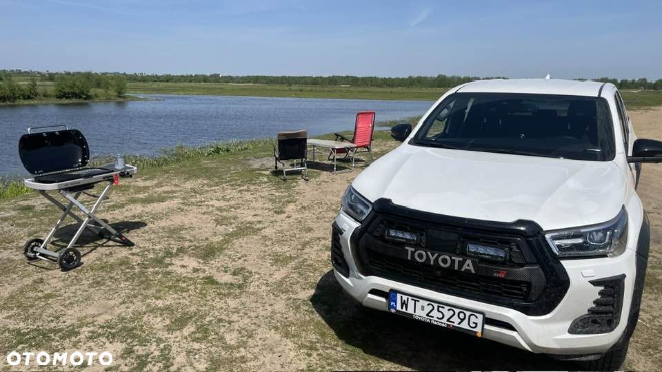 Toyota Hilux 2.8 D-4D Double Cab GR Sport 4x4 - 11