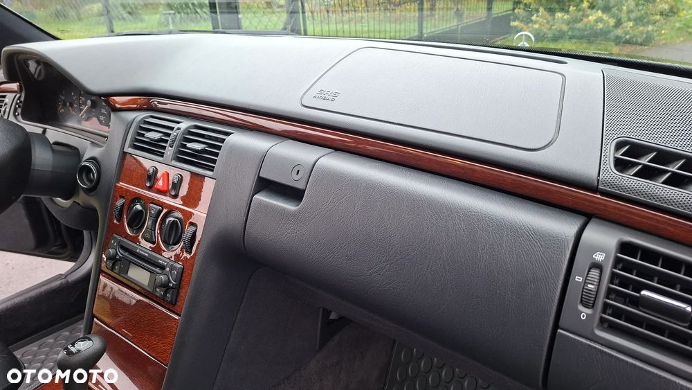 Mercedes-Benz Klasa E - 35