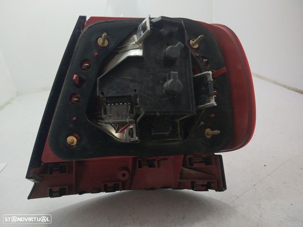 Farolim Stop Esq Audi A4 (8D2, B5) - 4