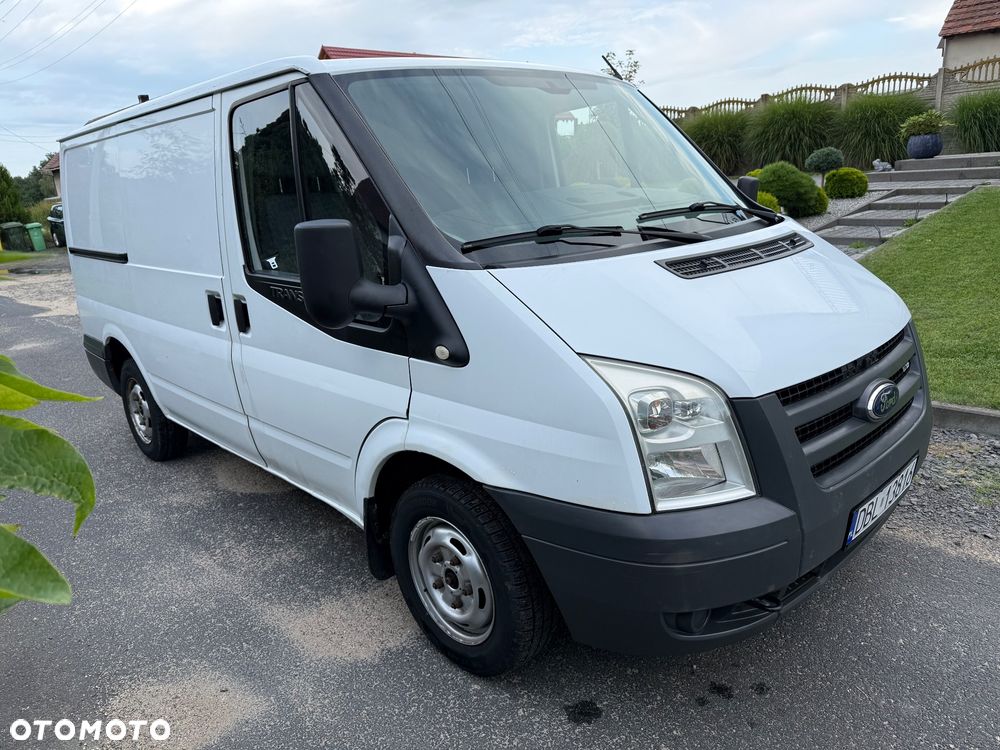 Ford Transit - 1