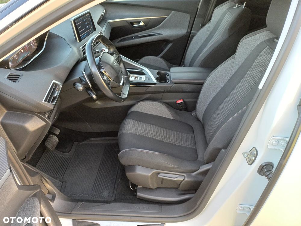 Peugeot 3008 BlueHDi 130 Stop & Start EAT8 Allure - 10