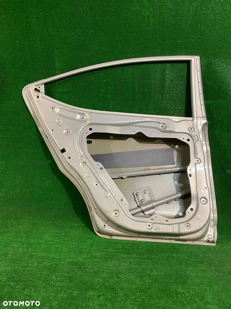 DRZWI TYLNE LEWE HYUNDAI ELANTRA VI - 6