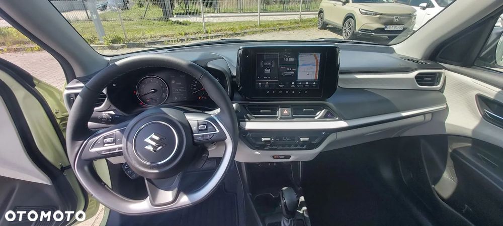 Suzuki Swift 1.2 Dualjet SHVS Premium Plus CVT - 7