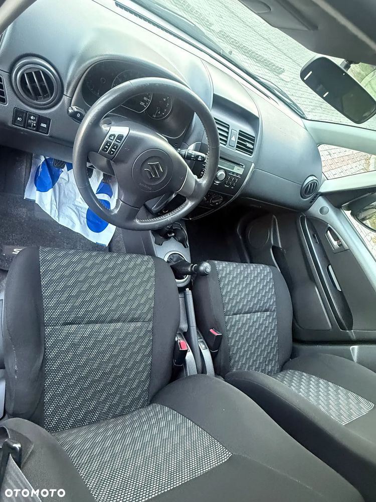 Suzuki SX4 1.6 VVT 4x2 Comfort - 9