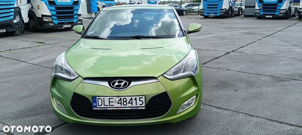 Hyundai Veloster 1.6 GDI Comfort - 2