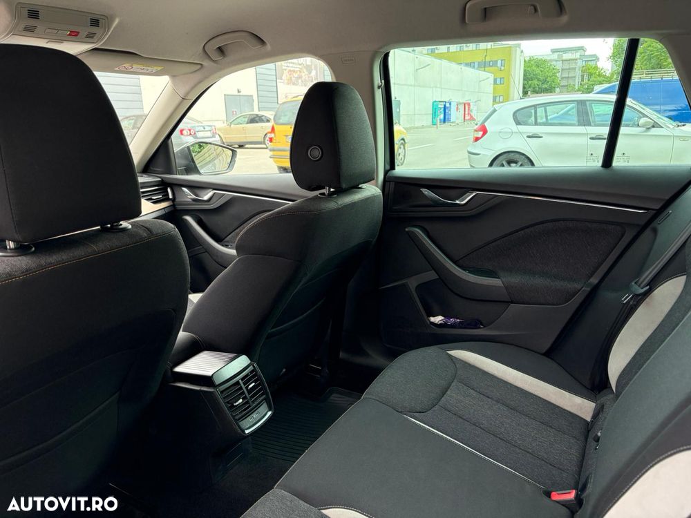 Skoda Kamiq 1.5 TSI Ambition - 12