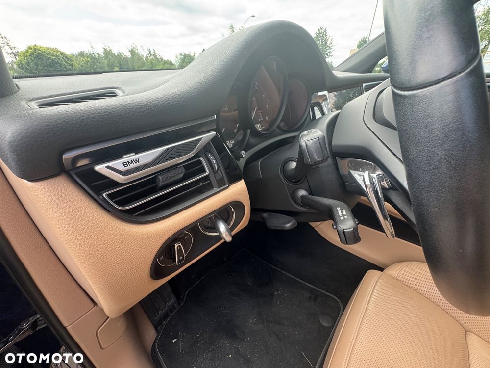 Porsche Macan Standard - 25