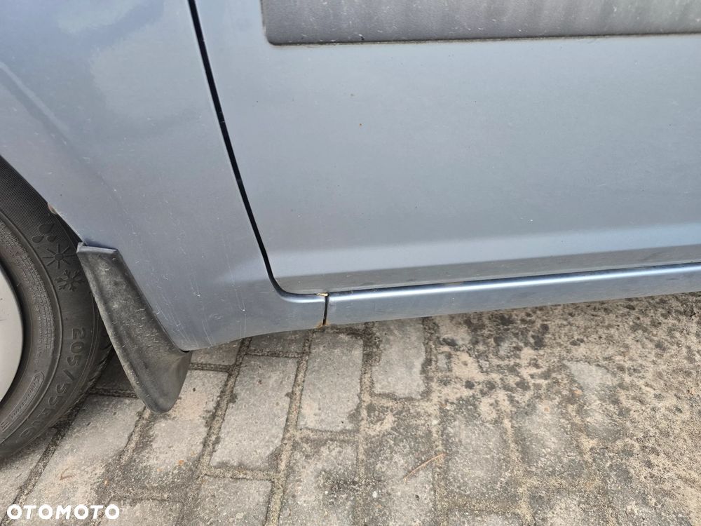 Ford Focus C-Max 1.8 Ambiente - 24