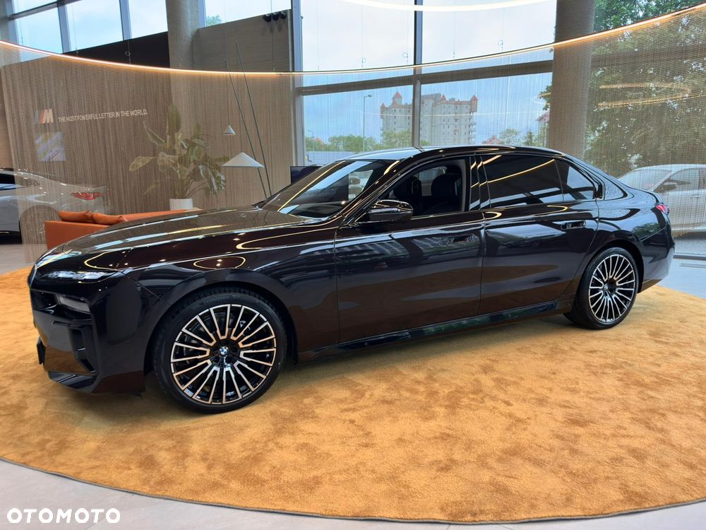 BMW Seria 7 740d xDrive mHEV Nero Lusso Edition sport - 5