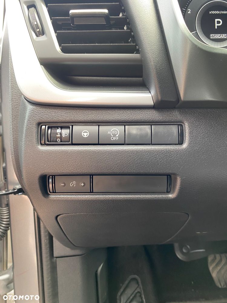Nissan Qashqai 1.3 DIG-T MHEV Xtronic N-Connecta - 16