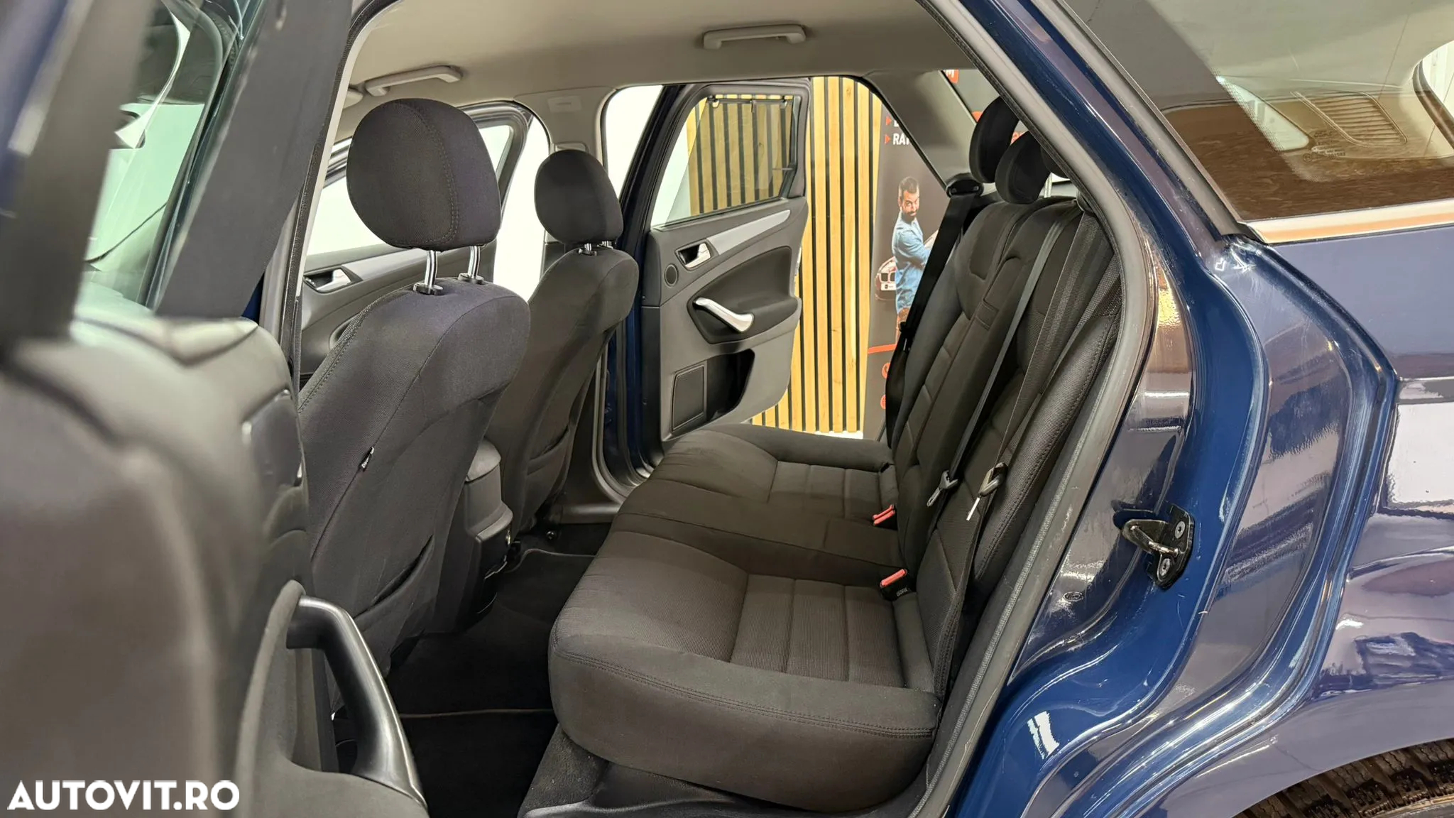 Ford Mondeo 2.0 TDCi Titanium - 16