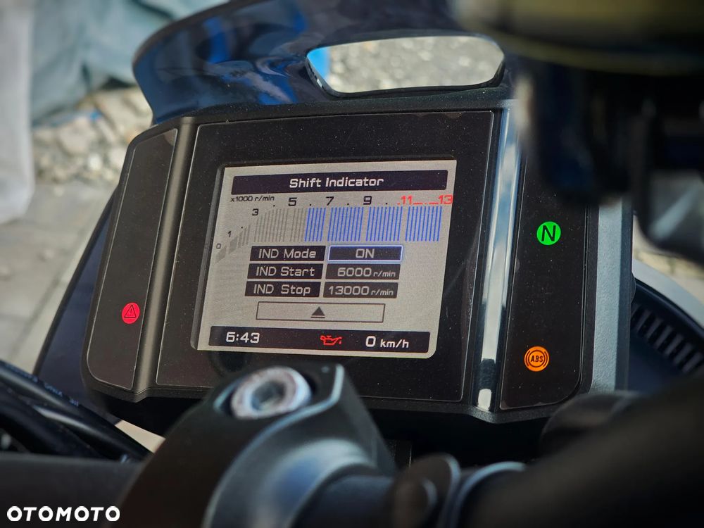 Yamaha XSR - 28