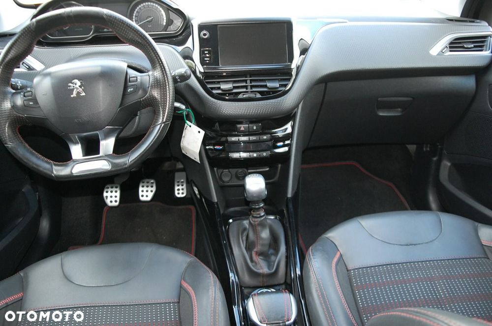 Peugeot 2008 - 6