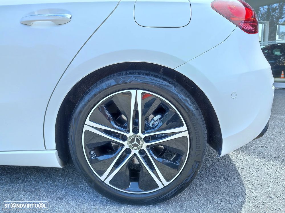 Mercedes-Benz A 200 Progressive Aut. - 32