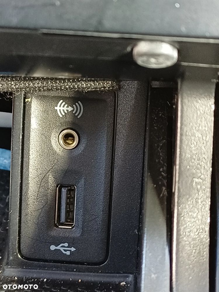 Volkswagen Golf - 36