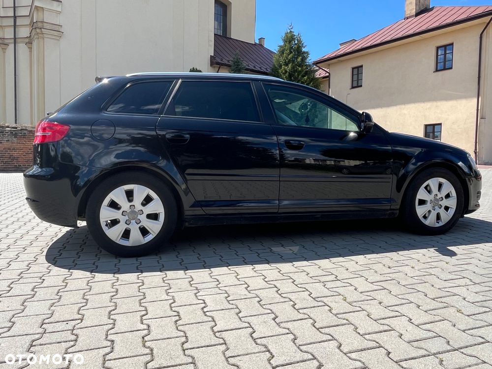 Audi A3 Sportback 2.0 TDI Attraction - 4