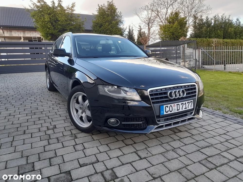 Audi A4 Avant - 4
