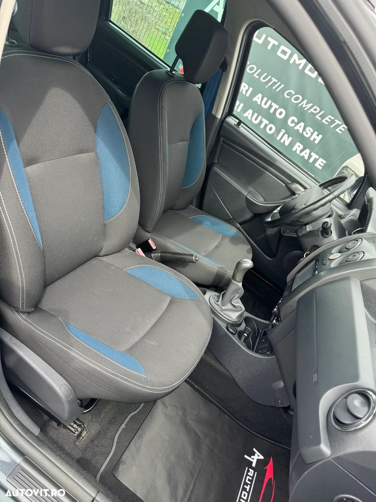 Dacia Duster SCe 115 4x2 Celebration - 13