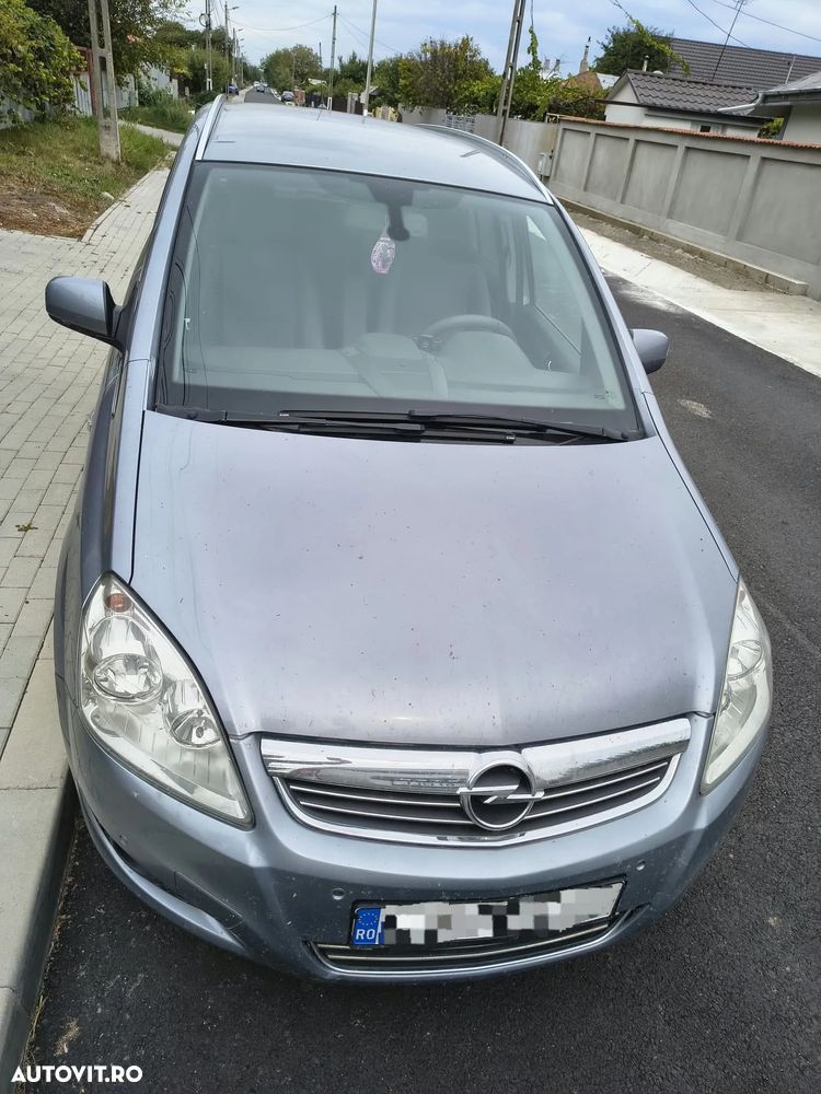 Opel Zafira - 1