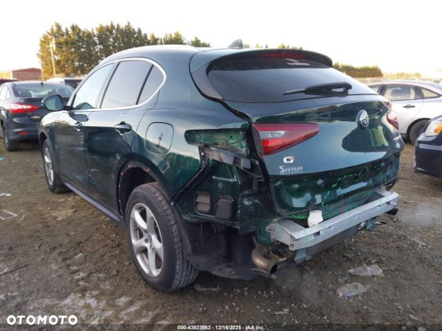 Alfa Romeo Stelvio 2.0 Turbo 16V AT8-Q4 Veloce Ti - 4