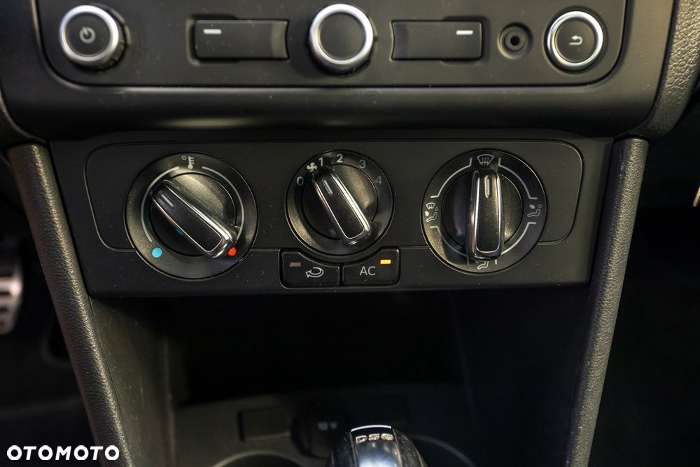 Volkswagen Polo - 29