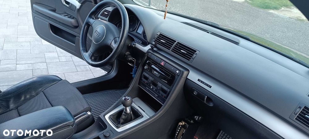 Audi A4 Avant - 6