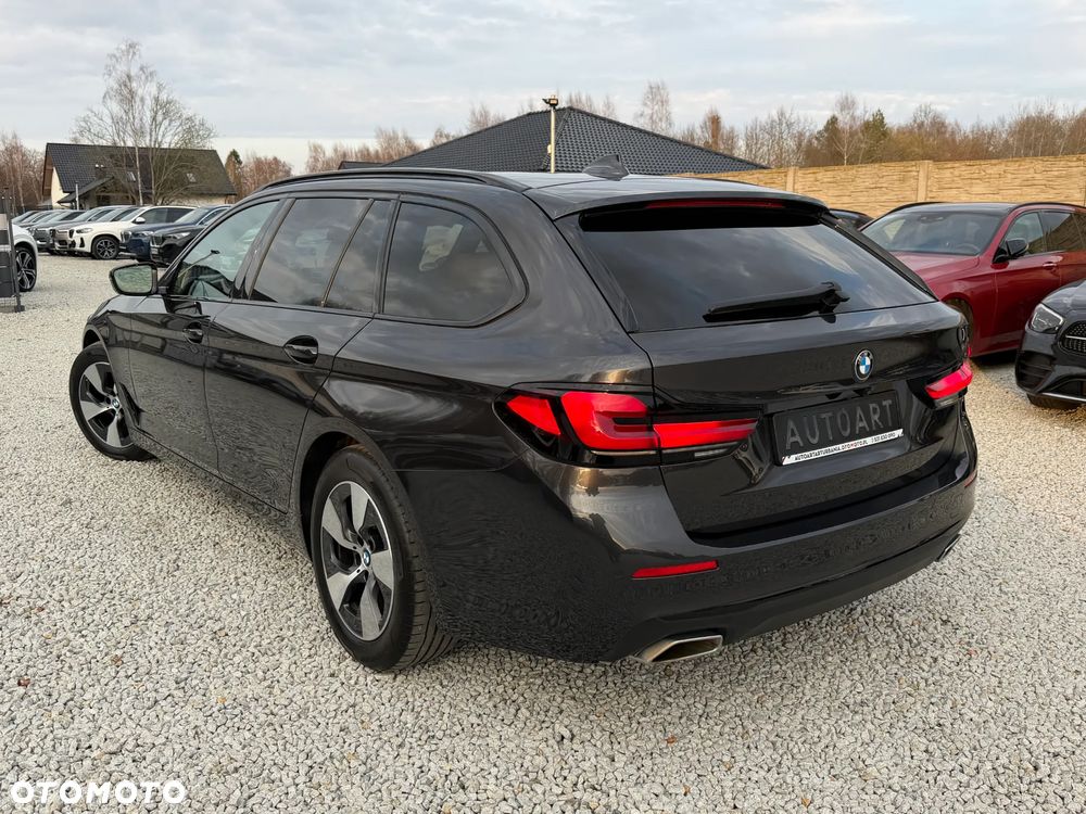 BMW Seria 5 520d Luxury Line - 12