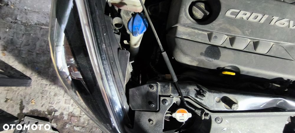 Kia Carens 1.7 CRDi L 7os - 3