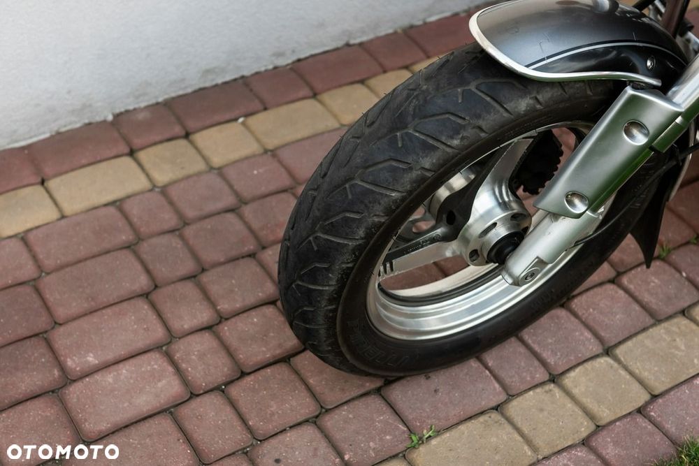 Suzuki Marauder - 8