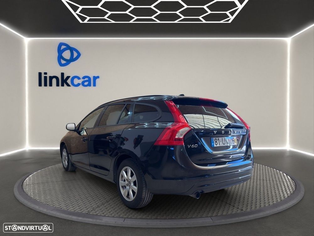 Volvo V60 1.6 D2 Momentum Eco - 4