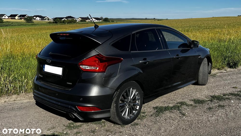 Ford Focus 1.5 EcoBoost STart-Stopp-System ST-LINE - 5