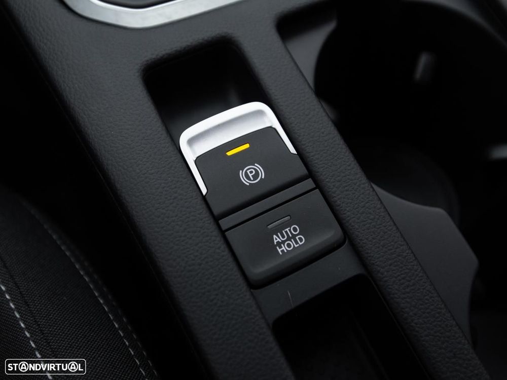 VW Passat Variant 2.0 TDI Business DSG - 20