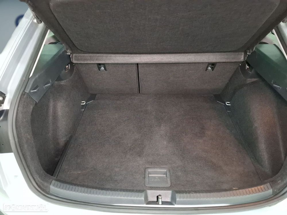 VW Taigo 1.0 TSI Urban - 23