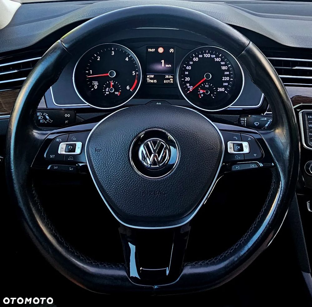Volkswagen Passat 2.0 TDI BMT Highline - 14