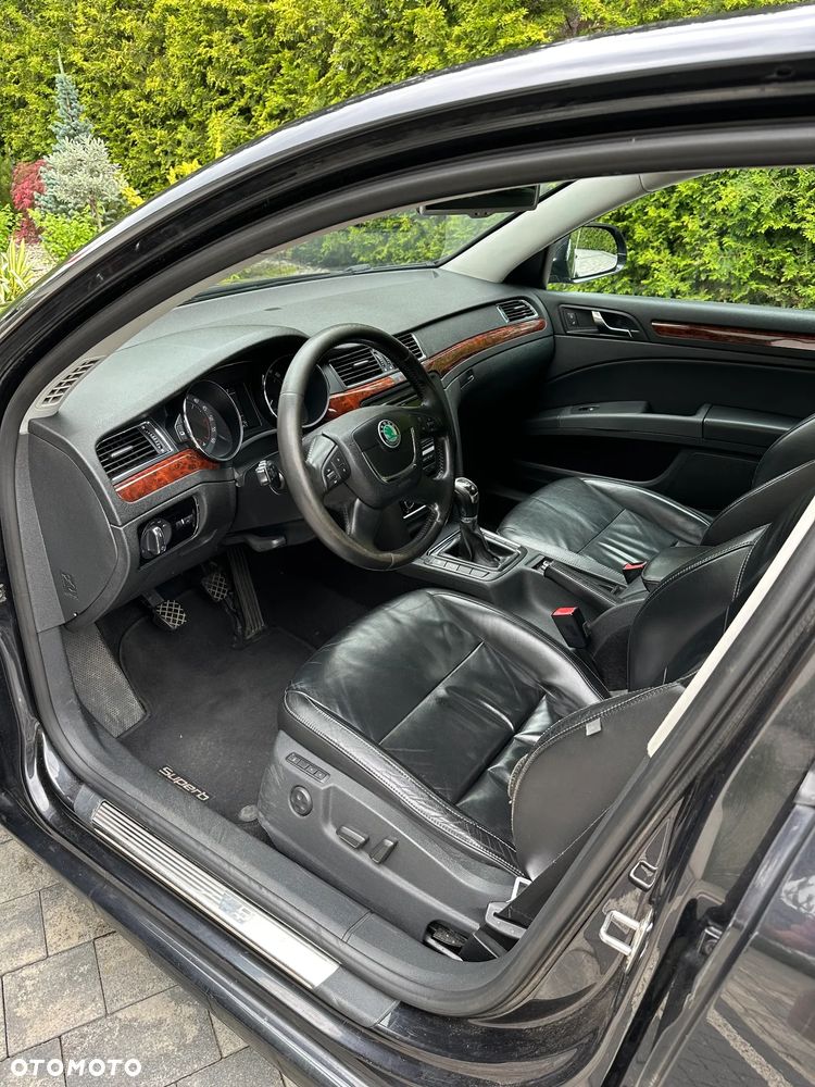 Skoda Superb 2.0 TDI Elegance - 9